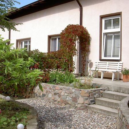 Hotel Gesellschaftshaus Bergen Auf Rugen Bagian luar foto