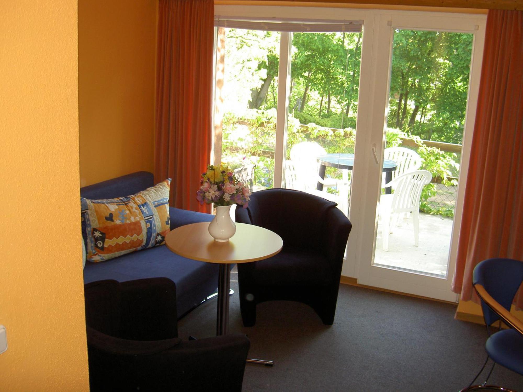 Hotel Gesellschaftshaus Bergen Auf Rugen Bagian luar foto