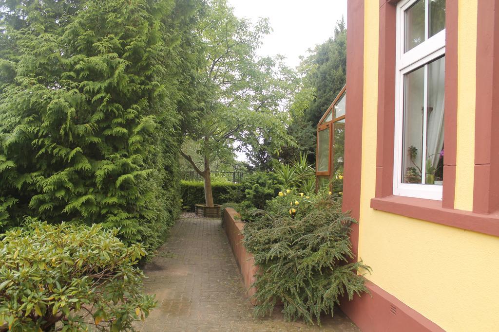 Hotel Gesellschaftshaus Bergen Auf Rugen Bagian luar foto